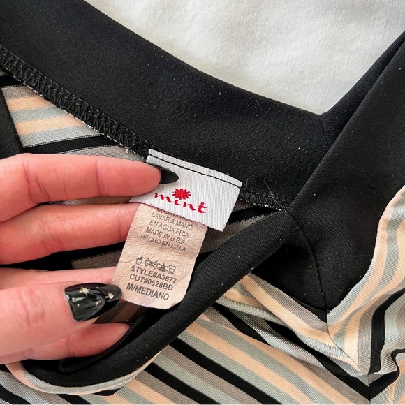 Vintage 90’s Wide Neck Top - Picture 6 of 8